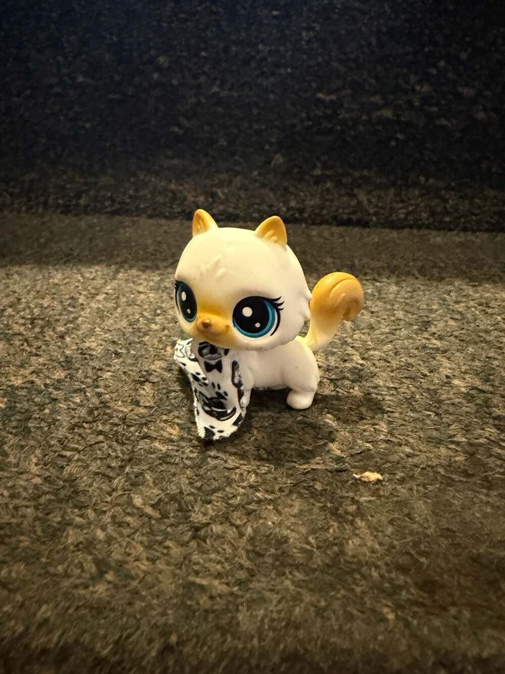 Littlest Pet Shop Authentic LPS Rare Red/Orange Cream Cat #577 with Accessory